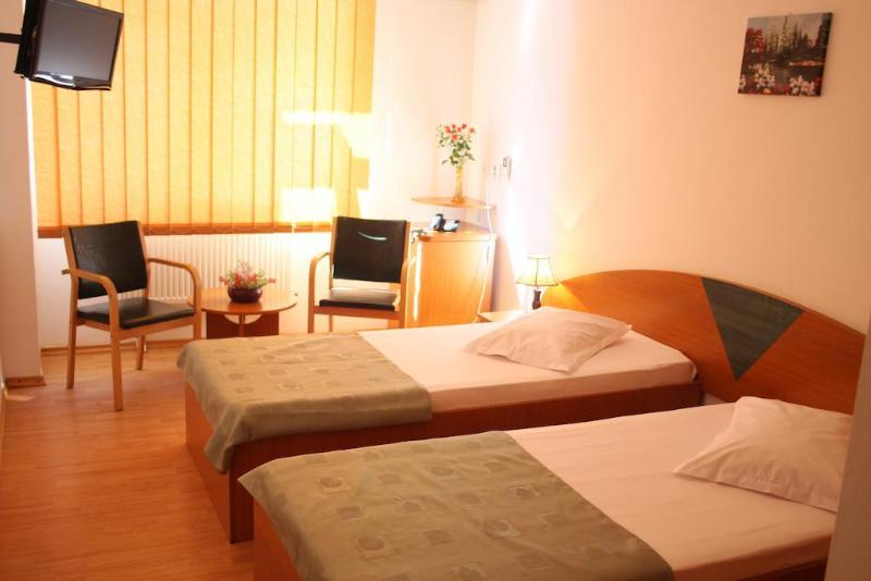 Standard Room, Sir Lujerului
