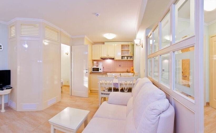 サイドシービュー１ベッドルームアパートメント, Sunceva Postelja