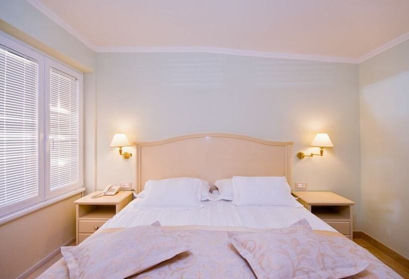 サイドシービュー１ベッドルームアパートメント, Sunceva Postelja