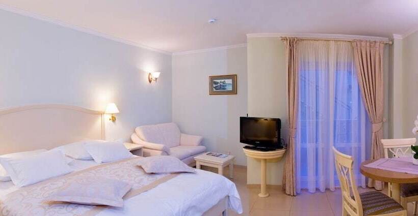 サイドオーシャンビューのスタンダードワンルーム, Sunceva Postelja