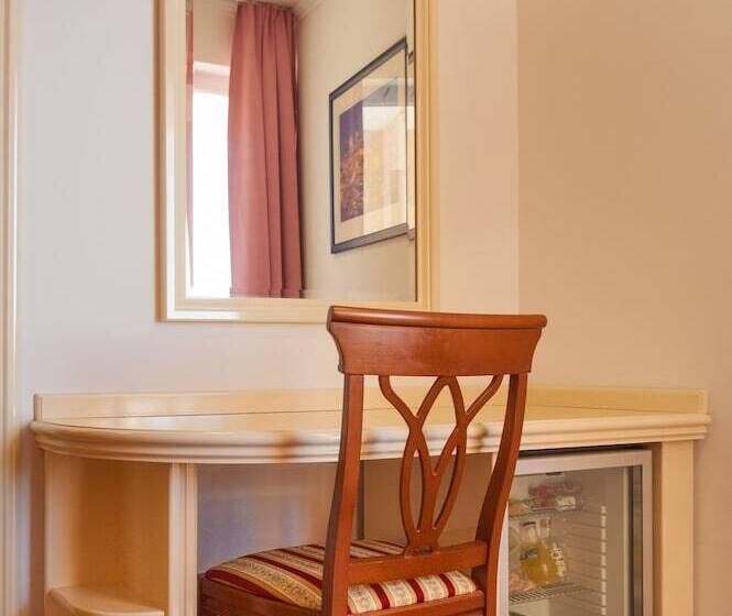 コンフォートルーム、サイドオーシャンビュー, Sunceva Postelja