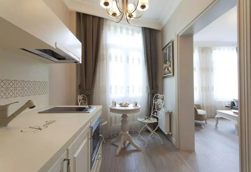 デラックススイート, Louis Appartements Galata
