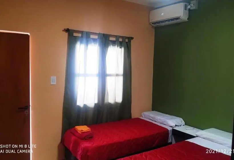 バスルーム共同エコノミー4人部屋, Hostal Lo De Ramona