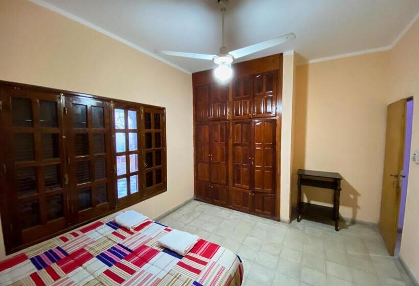 스탠다드 트리플 룸, Hostal Lo De Ramona