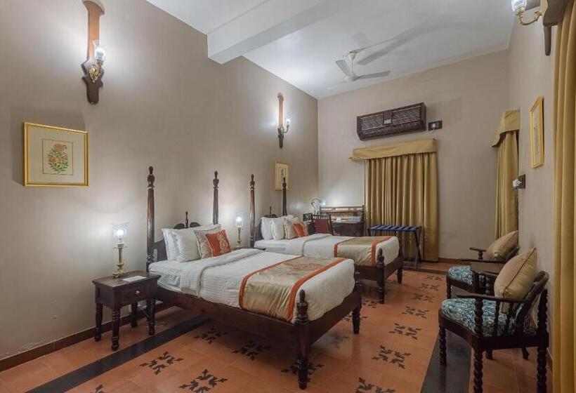 اتاق استاندارد, Tree Of Life Darbargadh Dared