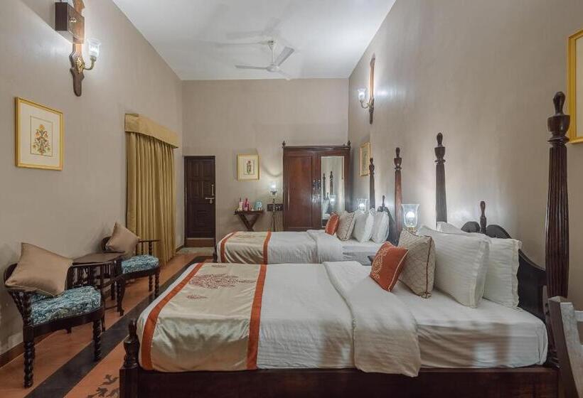 اتاق استاندارد, Tree Of Life Darbargadh Dared