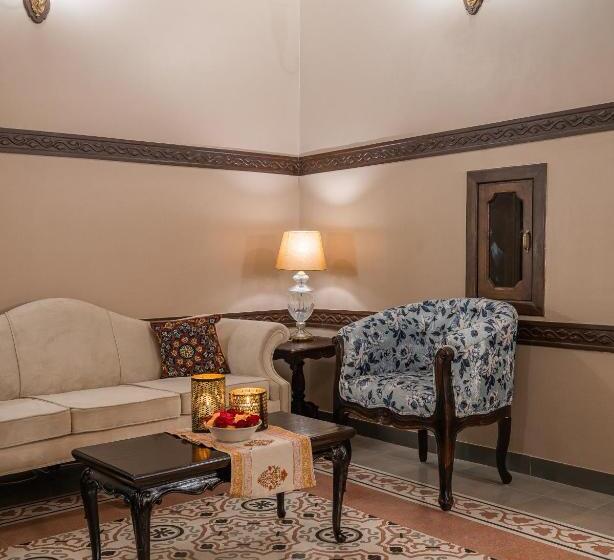 سوییت جونیور, Tree Of Life Darbargadh Dared