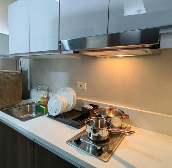 استودیو استاندارد با بالکن, Happirest At Smdc Air Residences Makati