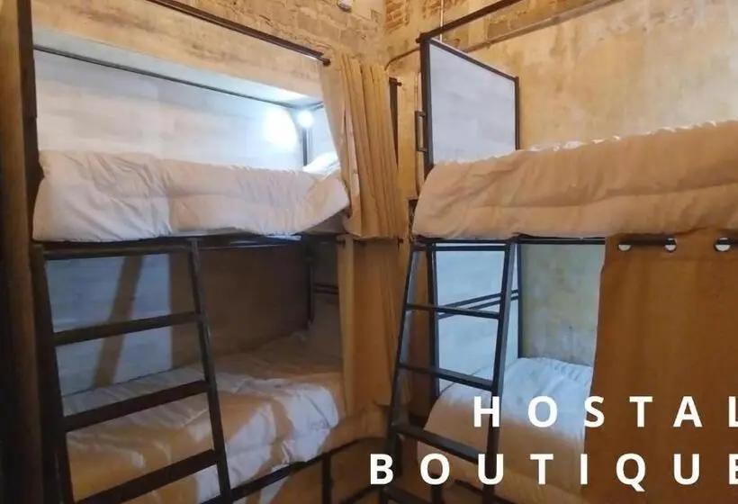 Economy Quadruple Room, Hot Chipilin