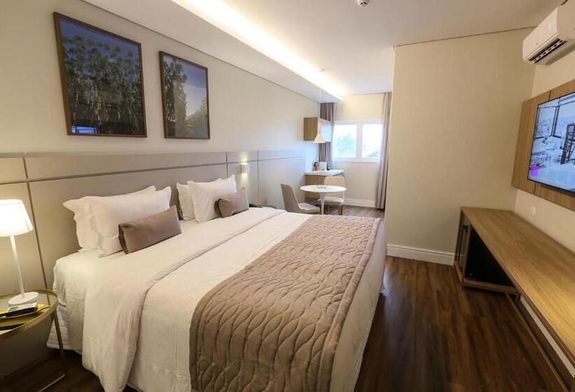 غرفة سوبيريور, 4woo