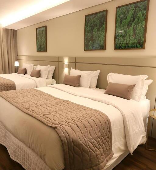 غرفة قياسية, 4woo