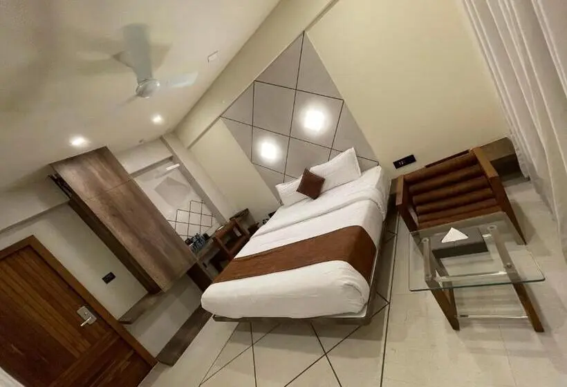 Deluxe Zimmer, De Glance