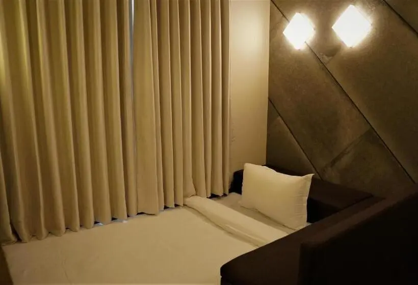 Standardzimmer, De Glance