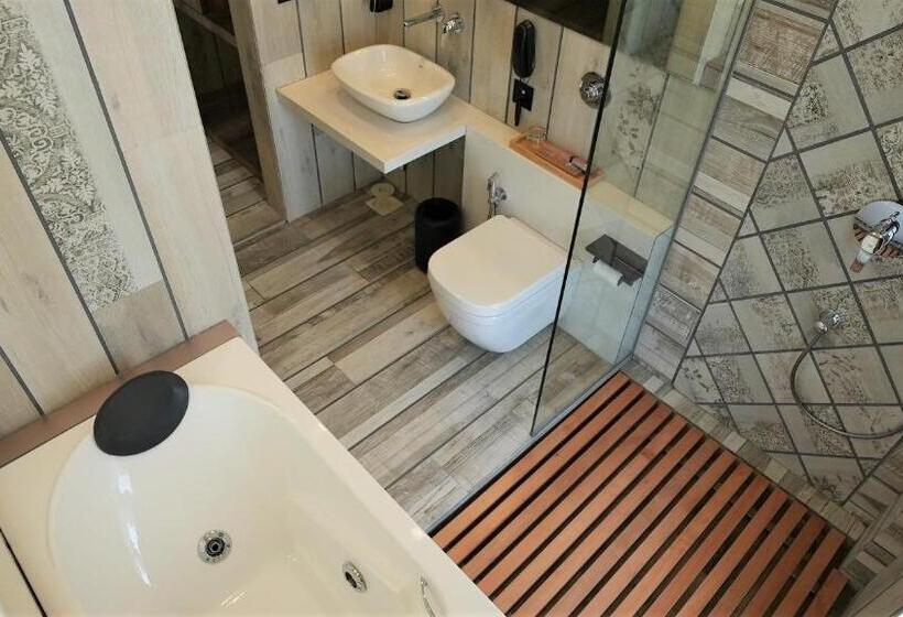 Family Suite, De Glance