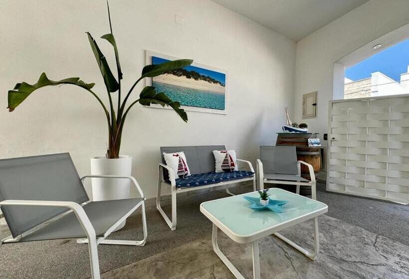 ファミリールーム, Vicolo Gobetti