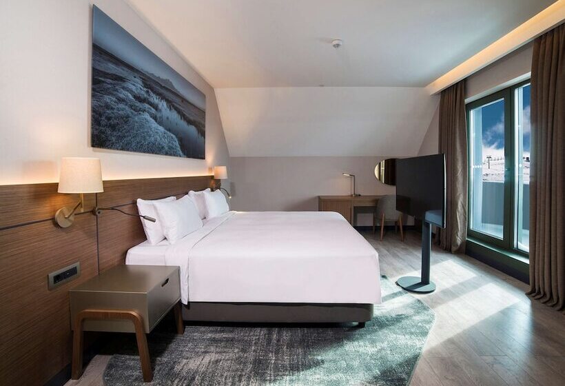جناح جونيور مطل على الجبل, Radisson Blu Hotel, Mount Erciyes