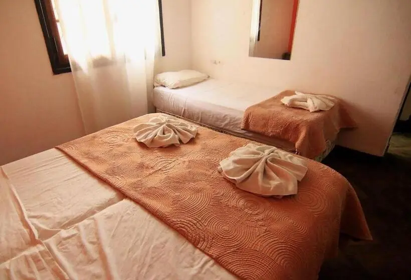 スタンダード４人部屋, Complejo Turistico   Hotel Pinar Serrano   Bialet Masse   Cordoba