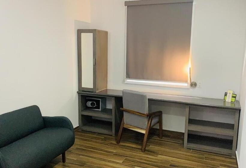 غرفة سوبيريور سرير كينج, Bugari Aeropuerto Guadalajara