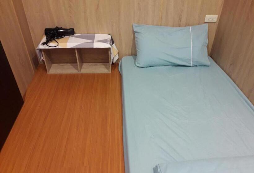 اتاق استاندارد یک تخته با سرویس بهداشتی مشترک, Beer Inn綠島