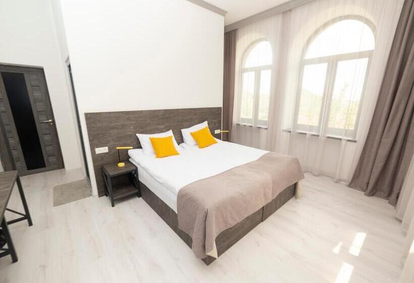 اتاق استاندارد, Popock Goris