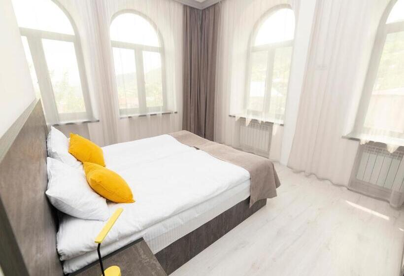 اتاق استاندارد, Popock Goris