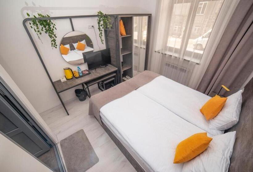 اتاق اکونومی, Popock Goris