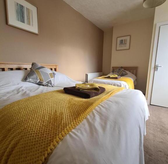 Family Suite, The Stump Cross Inn