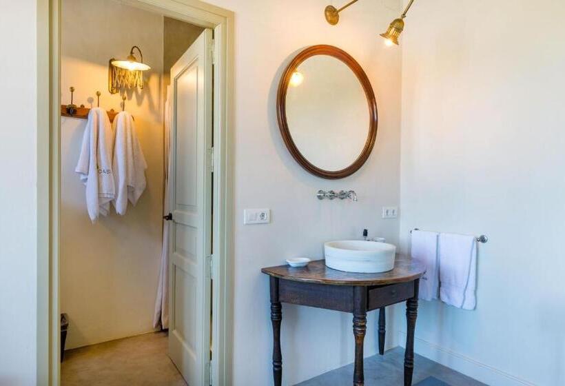 Полулюкс Повышенной Комфортности, Can Casi House