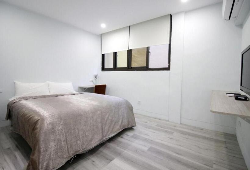 Quarto standard, We