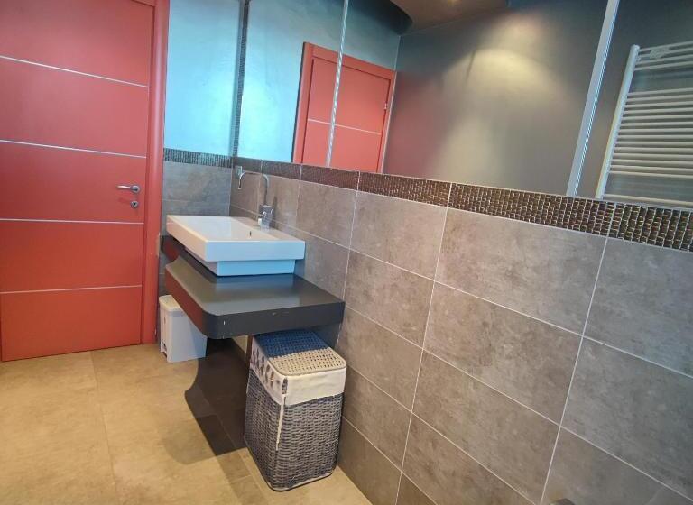 Стандартный внешний трехместный номер с ванной комнатой, B&b Casa Lilla