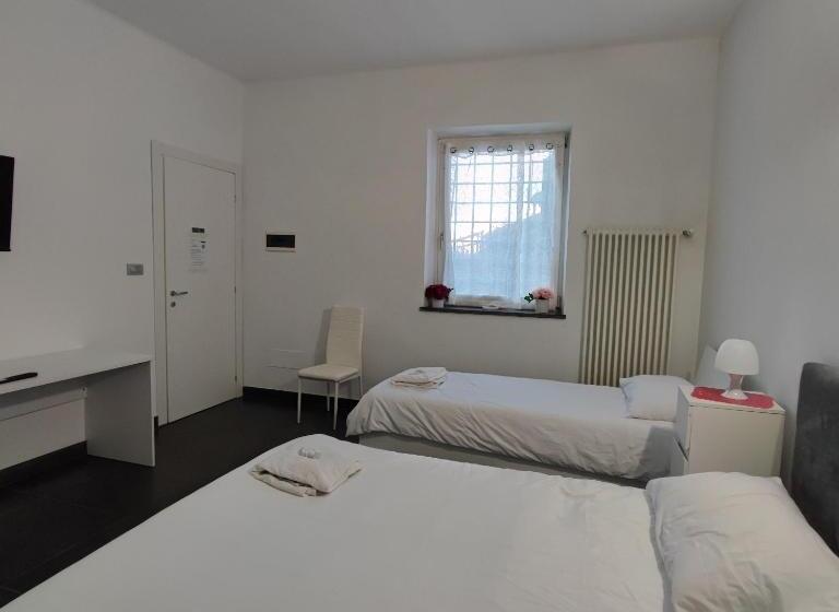 Стандартный внешний трехместный номер с ванной комнатой, B&b Casa Lilla