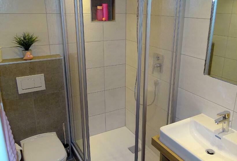 Номер Стандарт, Kingershof