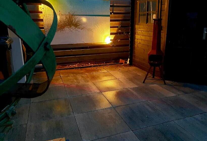 חדר סטנדרט, Tuinhuis Duinroos Deluxe