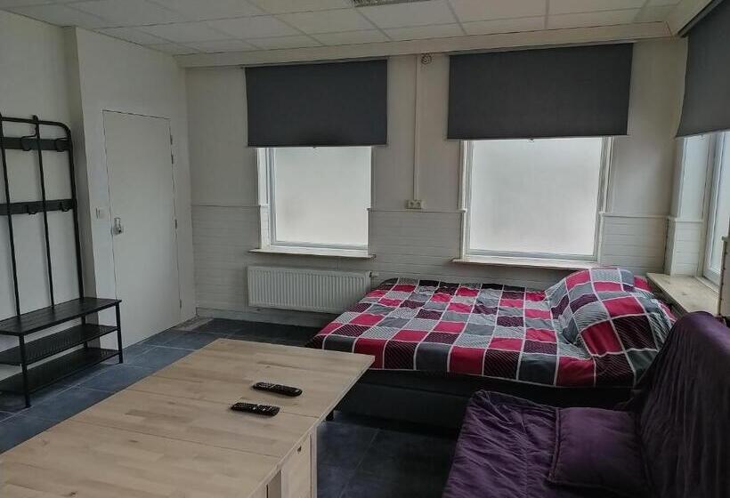 四人标准间, Casa Lommel