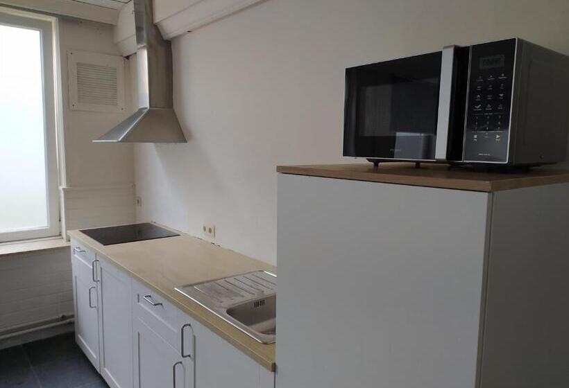 四人标准间, Casa Lommel