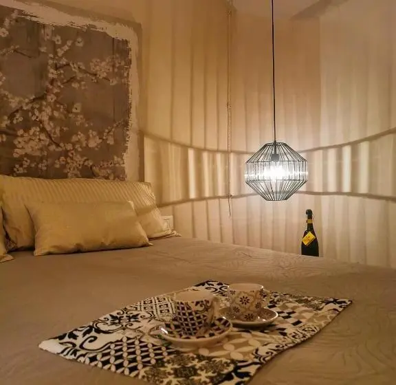 Camera Superiore, Iconica