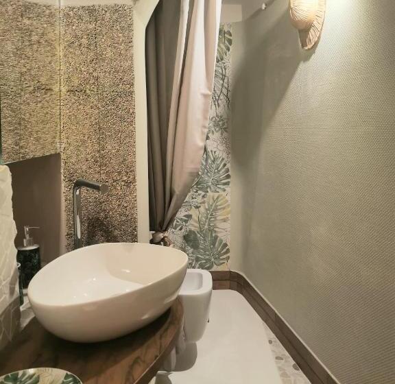 スーペリアールーム, Iconica