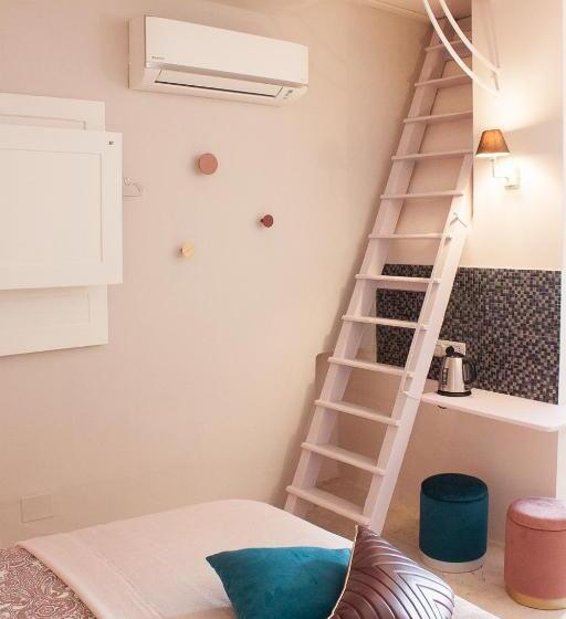 デラックスルーム, Iconica