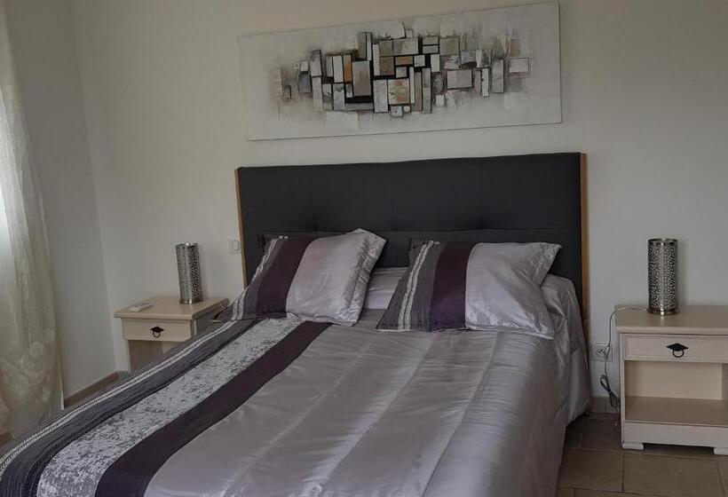 패밀리 룸, Villa A Funtanella