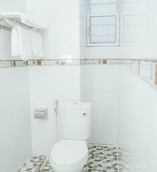 اتاق لوکس, Hiep Hoa