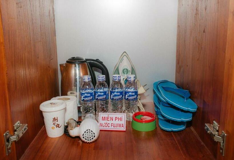 اتاق لوکس, Hiep Hoa