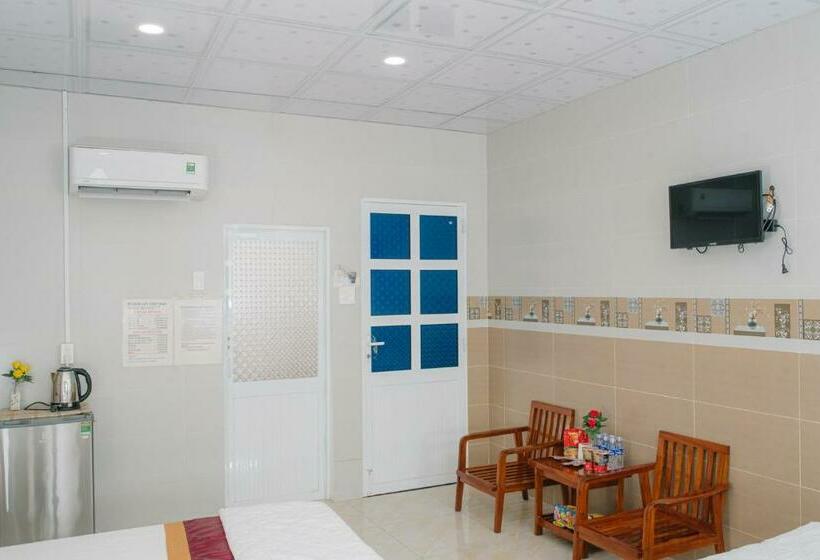 اتاق لوکس, Hiep Hoa