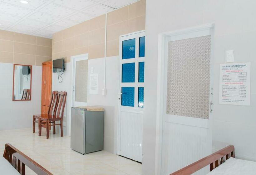 اتاق لوکس, Hiep Hoa