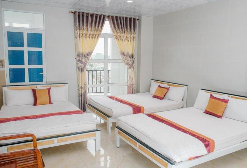 اتاق لوکس, Hiep Hoa