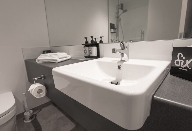 豪华三人间, Give