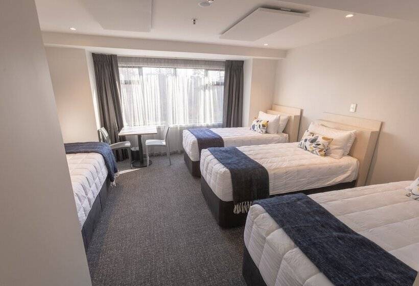 经典四人房间, Give