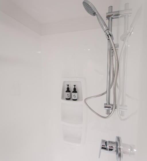 共用房间的床, Give