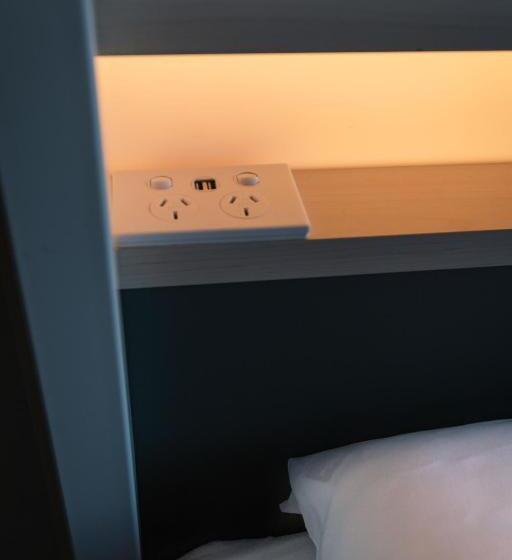 共用房间的床, Give