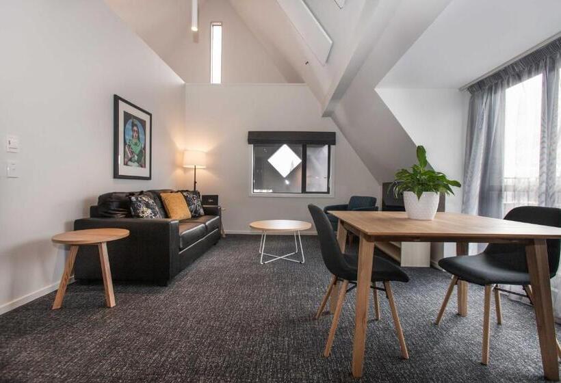 带1个卧室的公寓, Give