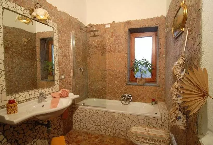اتاق استاندارد سه نفره, La Dimora Le Fumarole Rooms